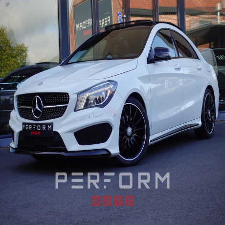 Mercedes-Benz CLA 180 AMG PACK Image